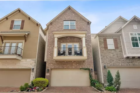3504 Vista Terrace Ln, Houston, TX 77018