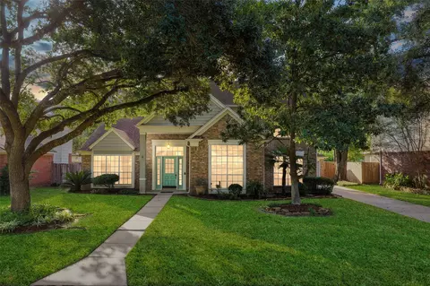 Exterior - 2631 Woodsboro Dr, Spring, TX 77388 photo 3 of 11