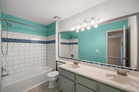 Bath - 2631 Woodsboro Dr, Spring, TX 77388 photo 3 of 3