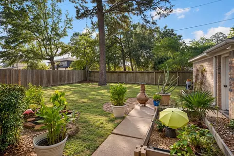 Exterior - 2631 Woodsboro Dr, Spring, TX 77388 photo 6 of 11