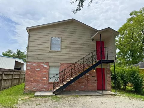214 Crawford St, Huntsville, TX 77340