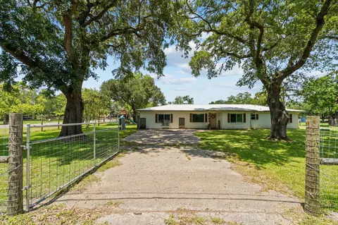 14914 Ash St, Santa Fe, TX 77517