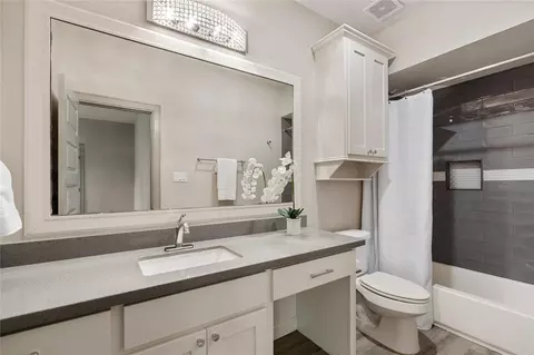 Bath - 12379 Pebble View Dr, Conroe, TX 77304 photo 6 of 7