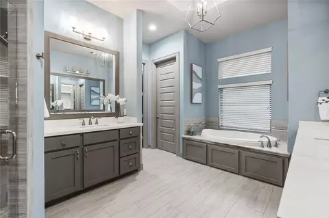 Bath - 12379 Pebble View Dr, Conroe, TX 77304 photo 1 of 7