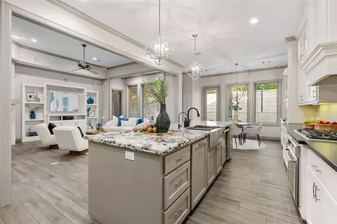 Kitchen - 12379 Pebble View Dr, Conroe, TX 77304 photo 3 of 4