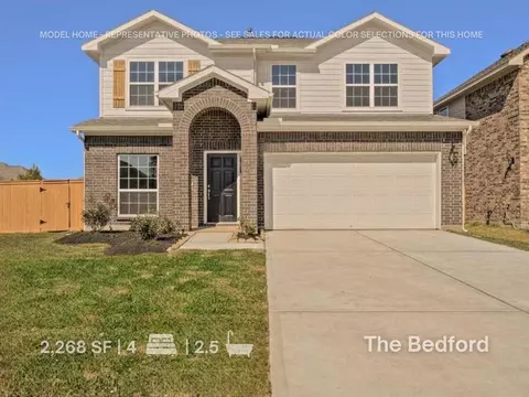 323 Bennett St, Angleton, TX 77515 photo 1