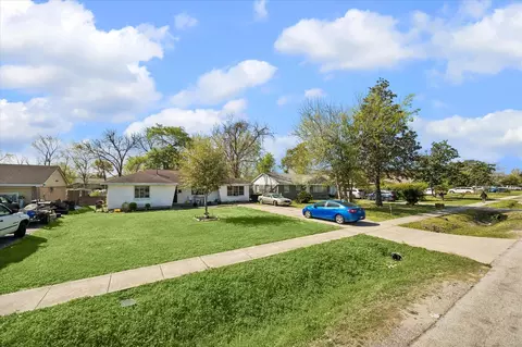 218 Victoria Dr, Houston, TX 77022