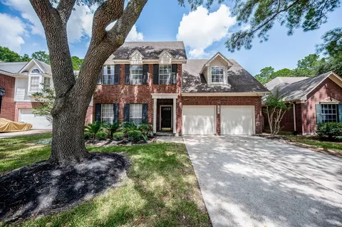 7827 Highland Farms Rd, Houston, TX 77095