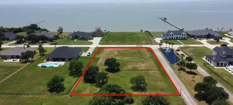 6403 Dow Reef Dr, Beach City, TX 77523