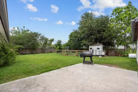 3002 Ohio St, League City, TX 77573