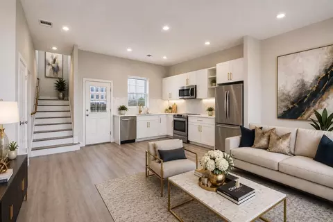 6702 Metro Blvd #9, Houston, TX 77083