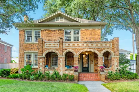 20 Cedar Lawn Dr S, Galveston, TX 77551