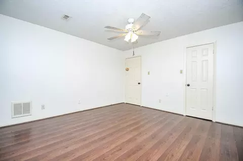 Bedroom - 6702 Spring Leaf Dr, Spring, TX 77379 photo 5 of 6