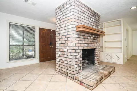 Living - 6702 Spring Leaf Dr, Spring, TX 77379 photo 2 of 10