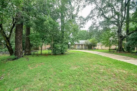 Exterior - 6702 Spring Leaf Dr, Spring, TX 77379 photo 5 of 11