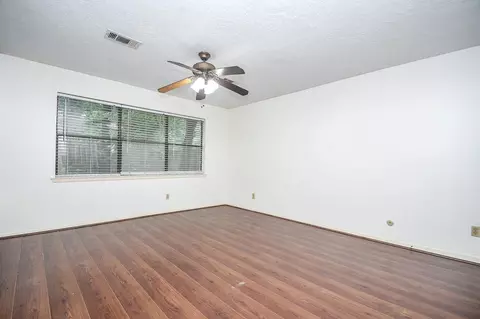Bedroom - 6702 Spring Leaf Dr, Spring, TX 77379 photo 1 of 6