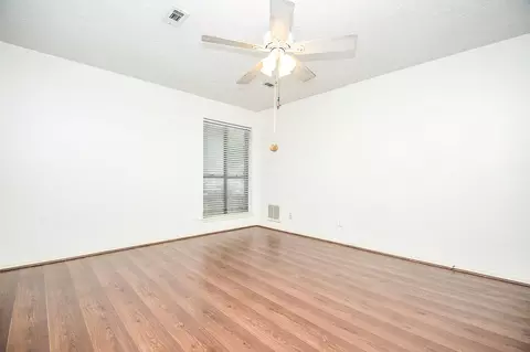 Bedroom - 6702 Spring Leaf Dr, Spring, TX 77379 photo 4 of 6