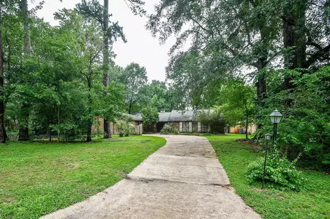 Exterior - 6702 Spring Leaf Dr, Spring, TX 77379 photo 4 of 11