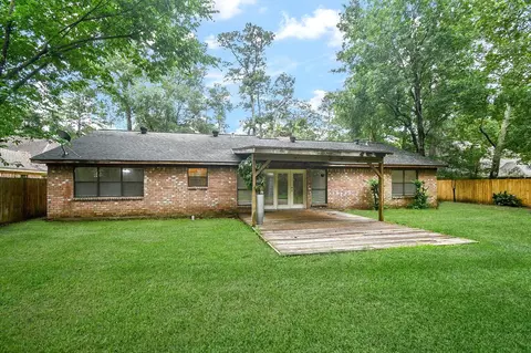 Exterior - 6702 Spring Leaf Dr, Spring, TX 77379 photo 7 of 11