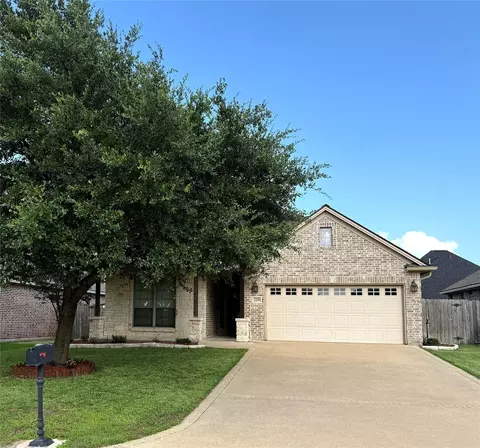 228 Passendale Ln, College Station, TX 77845