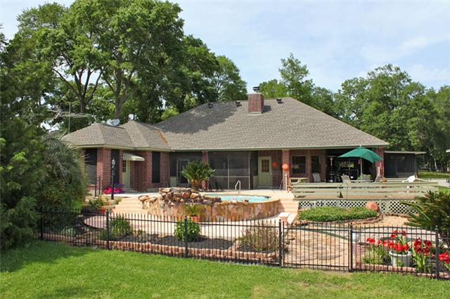 14546 Gemini Blvd, Willis, TX 77318 photo 1