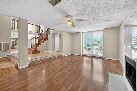 1535 Beaconshire Rd, Houston, TX 77077