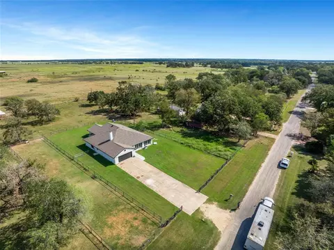 67 Windmill Dr, Hempstead, TX 77445 photo 1