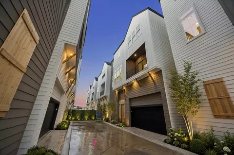 1179 W 19th St, Houston, TX 77008