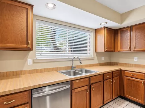 Kitchen - 25539 Chapel Ridge Ln, Spring, TX 77373 photo 3 of 3