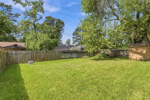 Exterior - 25539 Chapel Ridge Ln, Spring, TX 77373 photo 6 of 10