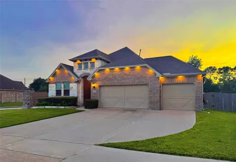3216 Parker Dr, Pearland, TX 77584