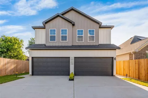 7930 Corinth St, Houston, TX 77051