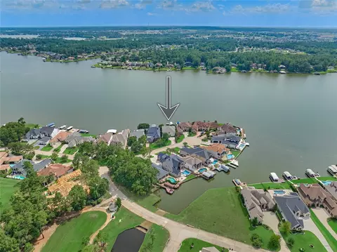 160 Westlake Pt, Montgomery, TX 77356