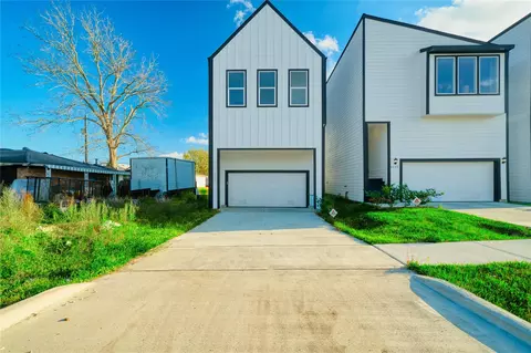 5324 Rue St, Houston, TX 77033