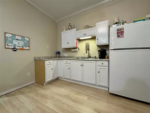 Kitchen - 307 Deerwood Dr, Trinity, TX 75862 photo 2 of 3