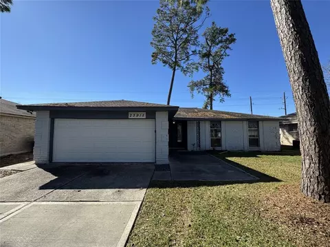 23915 Verngate Dr, Spring, TX 77373 photo 1