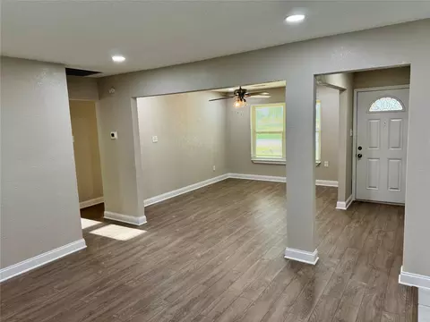 Living - 6321 Apache Dr, Pasadena, TX 77503 photo 1 of 6