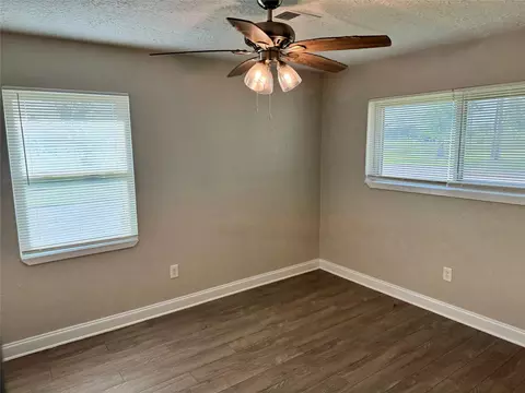 Bedroom - 6321 Apache Dr, Pasadena, TX 77503 photo 2 of 3
