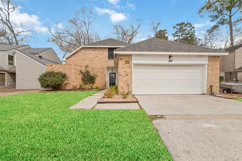 1746 Cloister Dr #22, Crosby, TX 77532