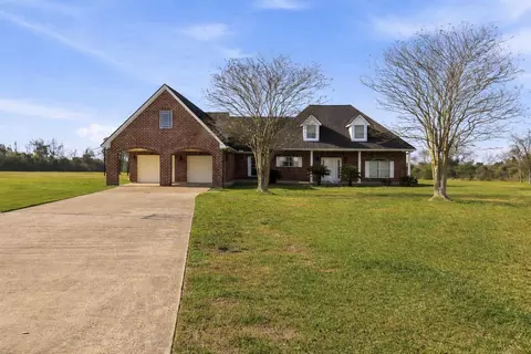 3627 Madison Ave, Beach City, TX 77523