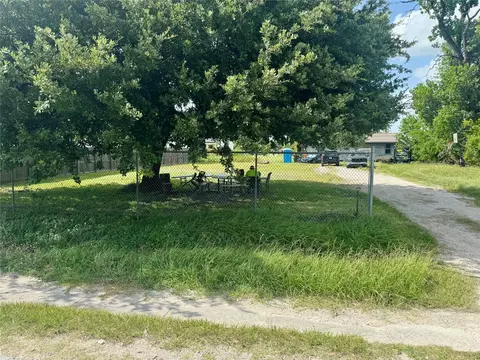 762 Junell St, Houston, TX 77088