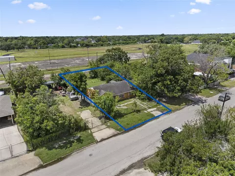5238 Pershing St, Houston, TX 77033