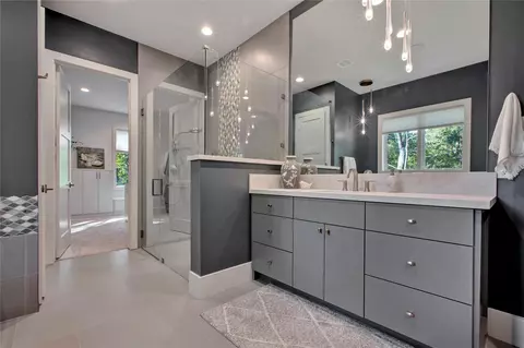 Bath - 25374 High Meadow West Dr, Montgomery, TX 77316 photo 1 of 1
