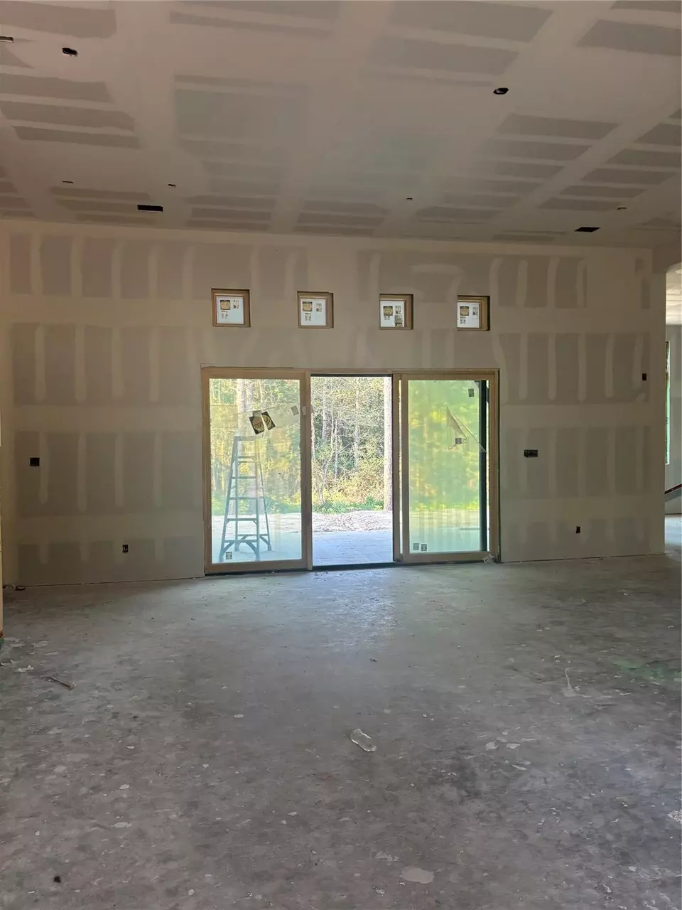 Living - 25374 High Meadow West Dr, Montgomery, TX 77316 photo 3 of 4