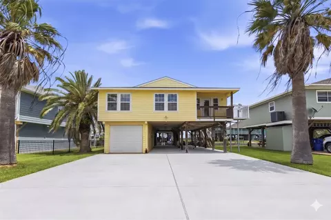 119 Sand Shoals Rd, Freeport, TX 77541