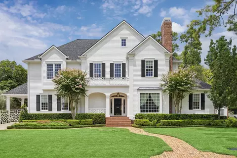4702 Ivanhoe St, Houston, TX 77027