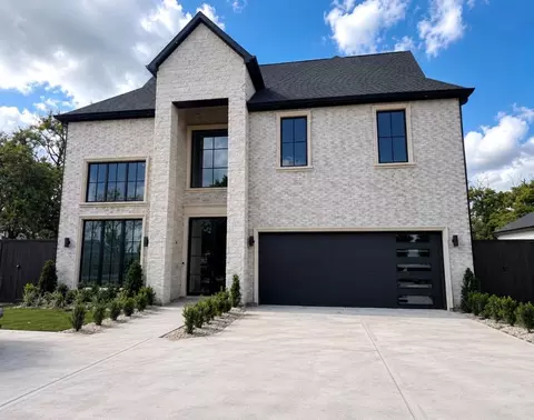 211 W 34th St, Houston, TX 77018