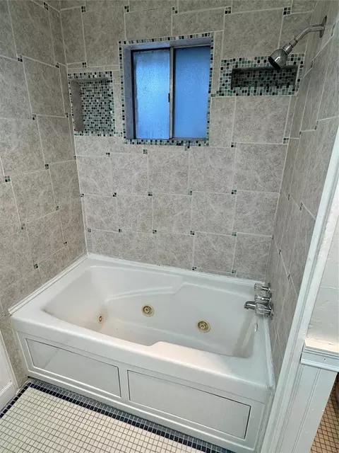 Bath - 23115 Ludgate Dr, Spring, TX 77373 photo 2 of 3