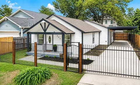 4409 Mckinley St, Houston, TX 77051