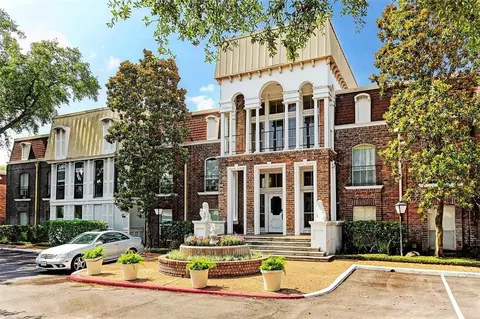 7575 Katy Fwy #111, Houston, TX 77024